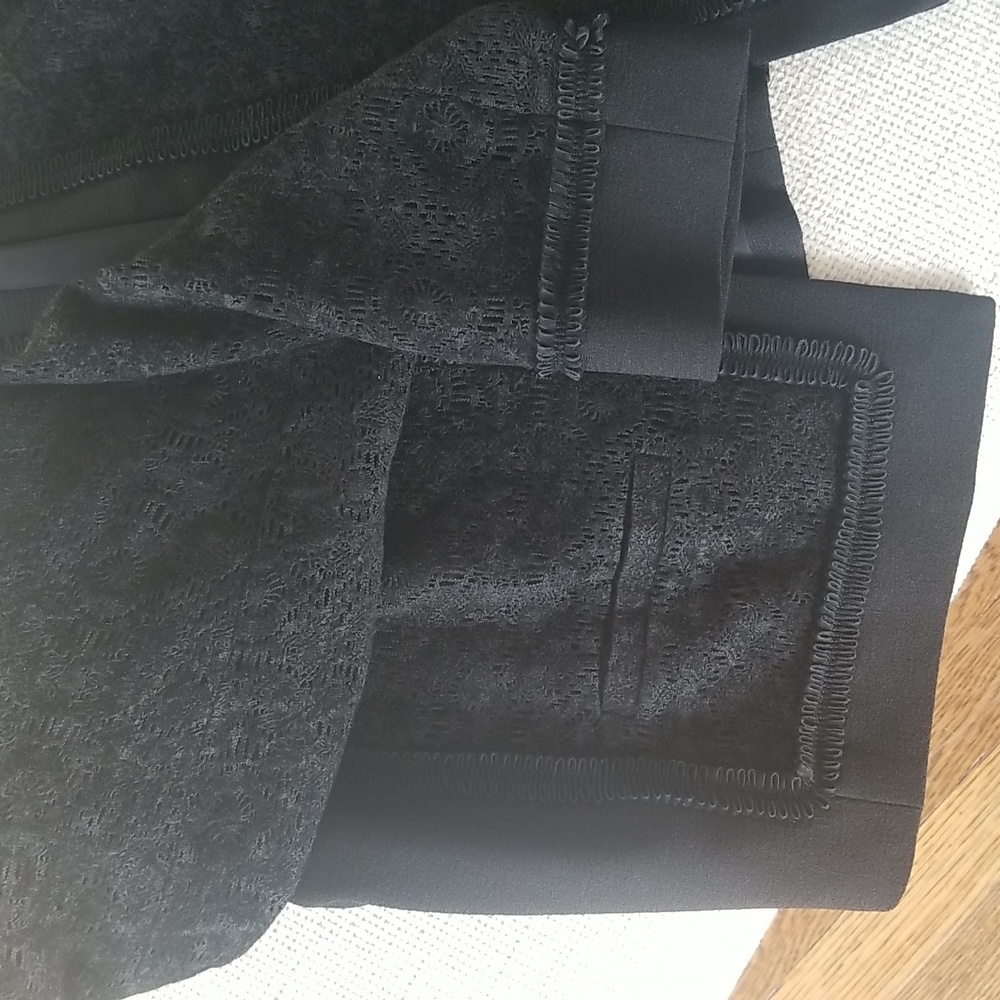 Cropped Jacket - Picture 9 of 10